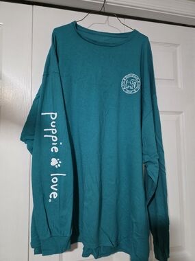 Puppie Love Teal Crewneck Long Sleeve Shirt